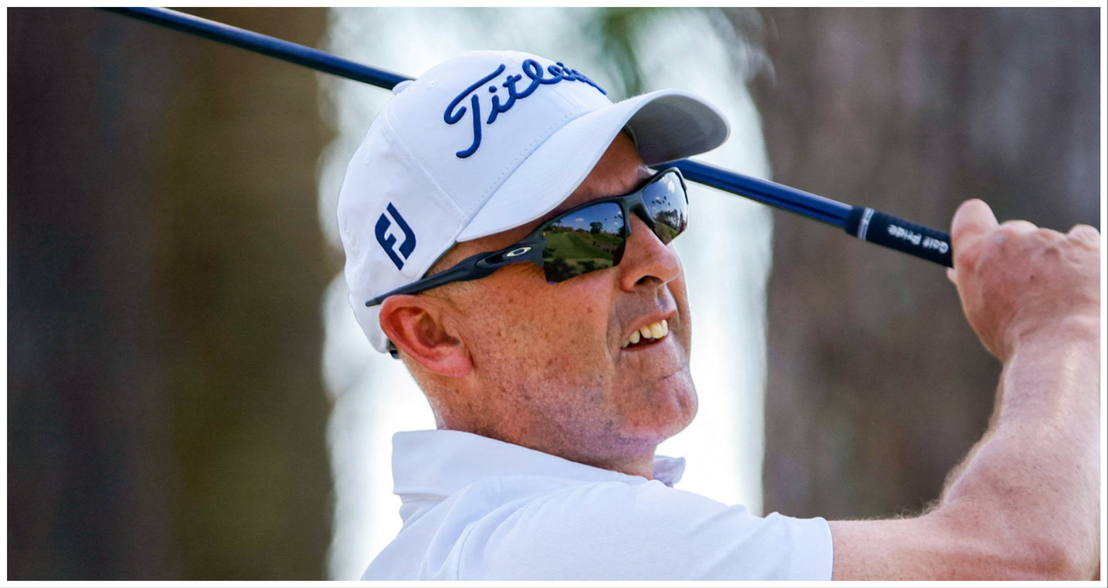 WATCH: PGA Tour pro falls hilariously after awkward bunker shot